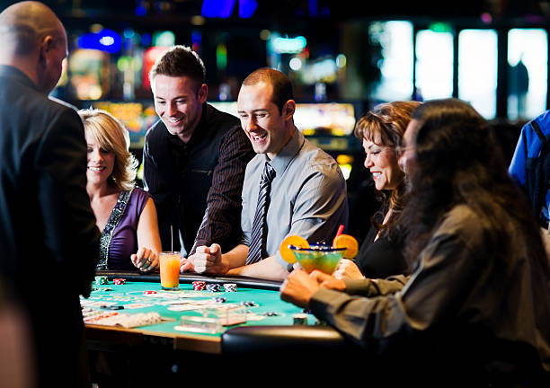 erek 14 live-dealer table interface on mobile showing blackjack and roulette options